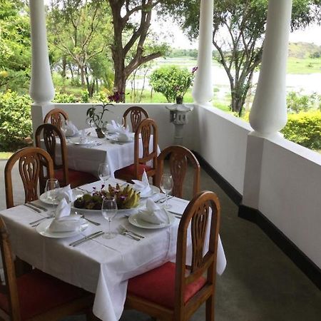Aligama Cottage Talakolawela ภายนอก รูปภาพ